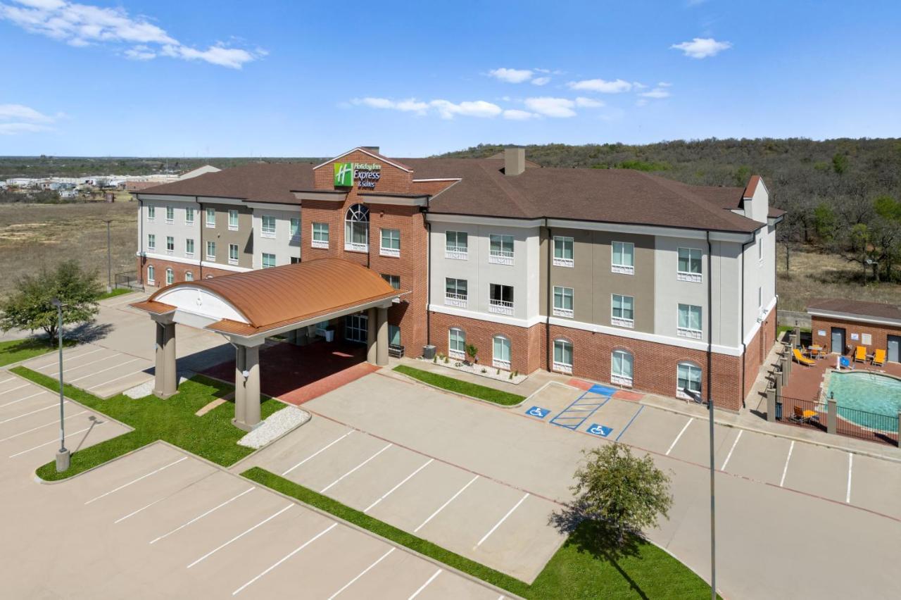 Holiday Inn Express & Suites Graham By Ihg Екстериор снимка