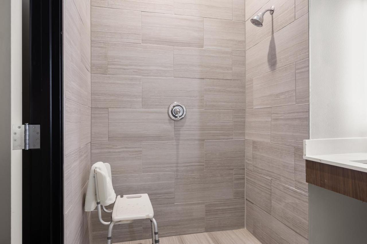 Holiday Inn Express & Suites Graham By Ihg Екстериор снимка