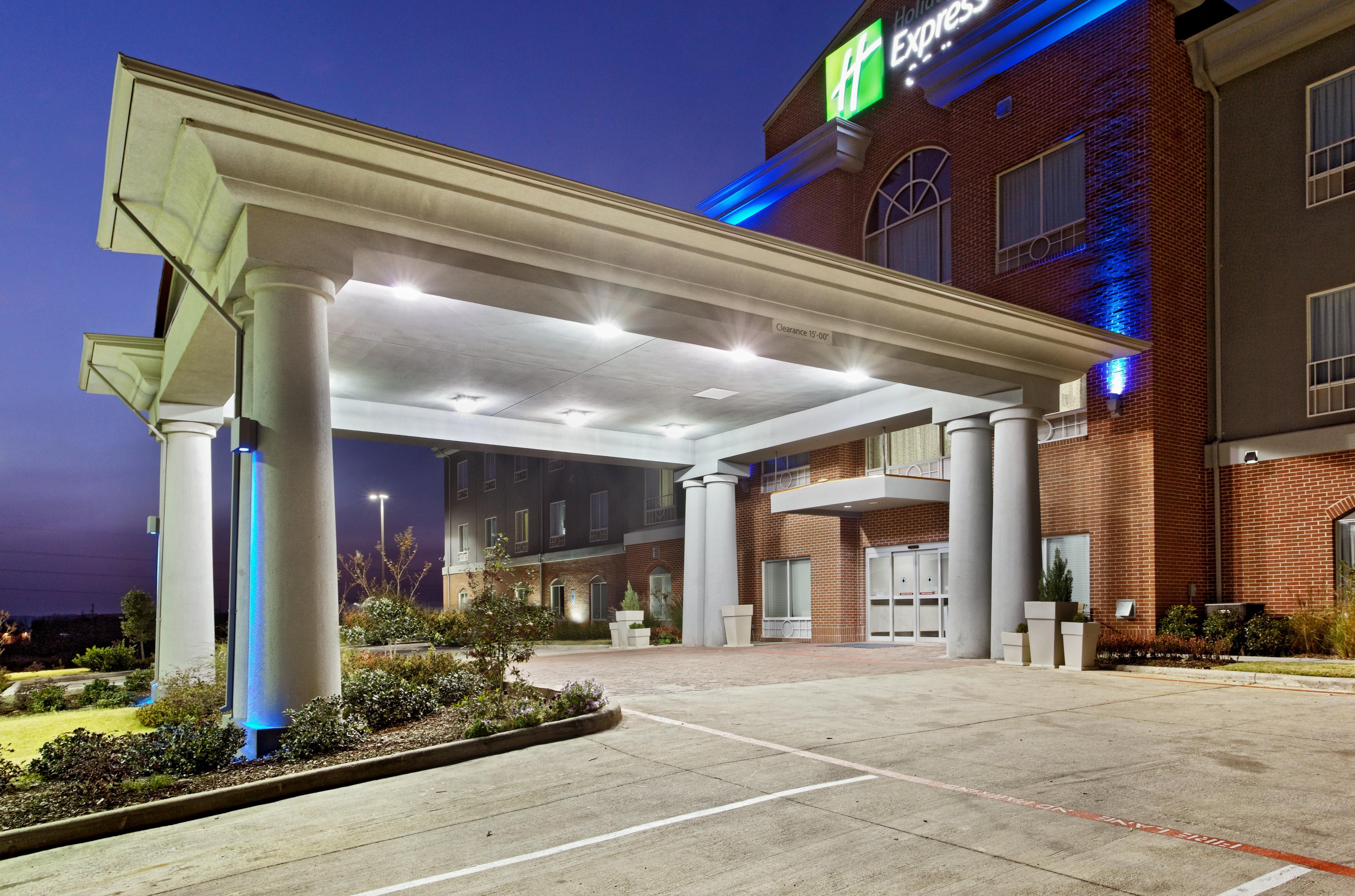 Holiday Inn Express & Suites Graham By Ihg Екстериор снимка